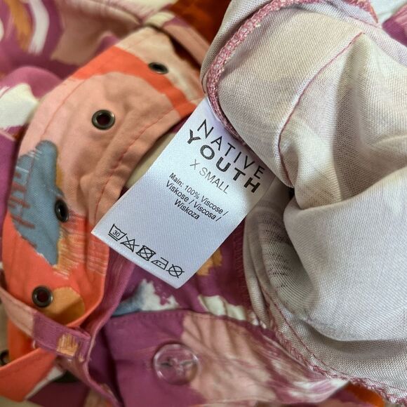 NATIVE YOUTH Multicolor High Waisted Cropped Pants Size XS NWT - Picture 6 of 8